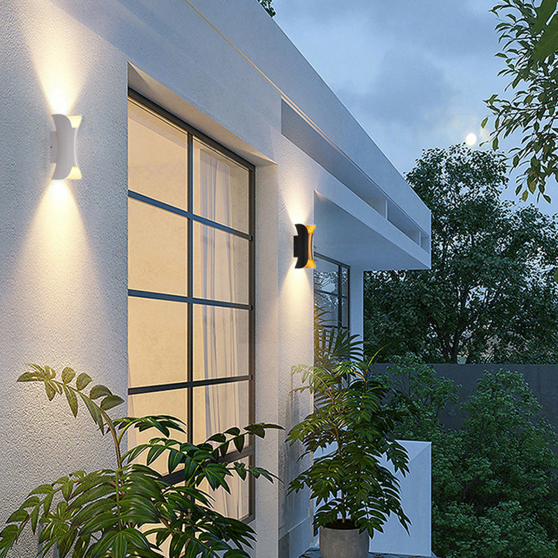 Wall Light | Curved Up Down Outdoor Design