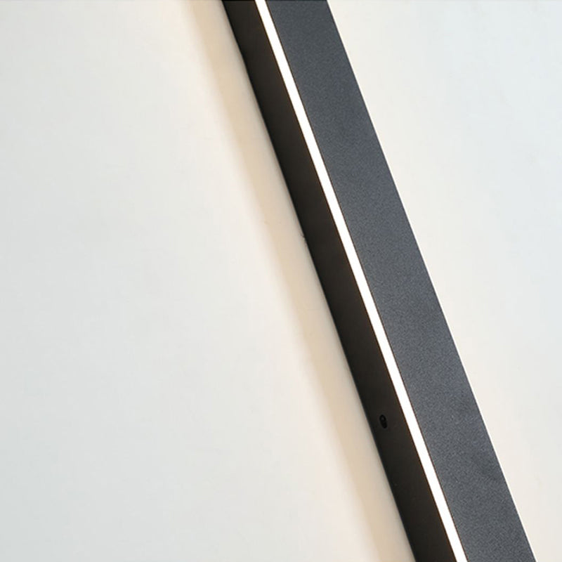 Wall Light | Linear LED Outdoor Design
