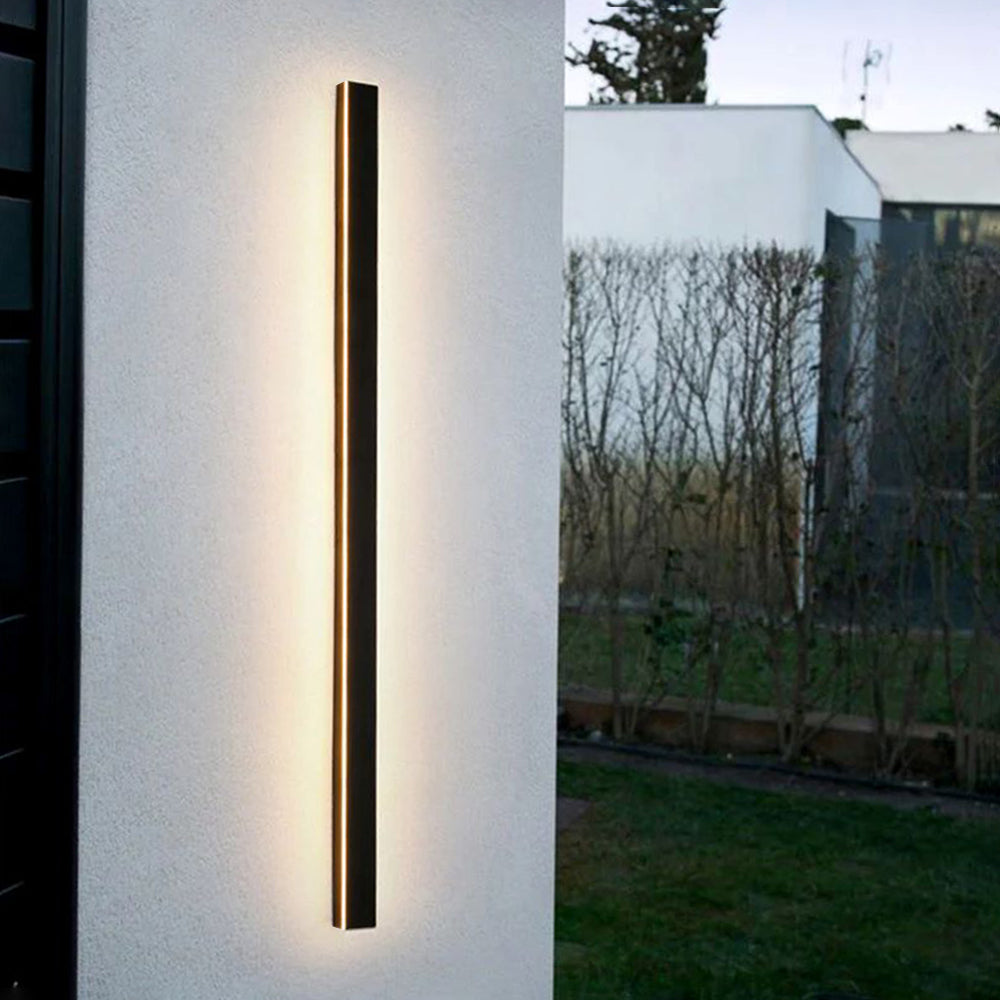 Wall Light | Linear LED Outdoor Design
