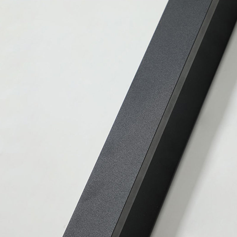 Wall Light | Linear LED Outdoor Design