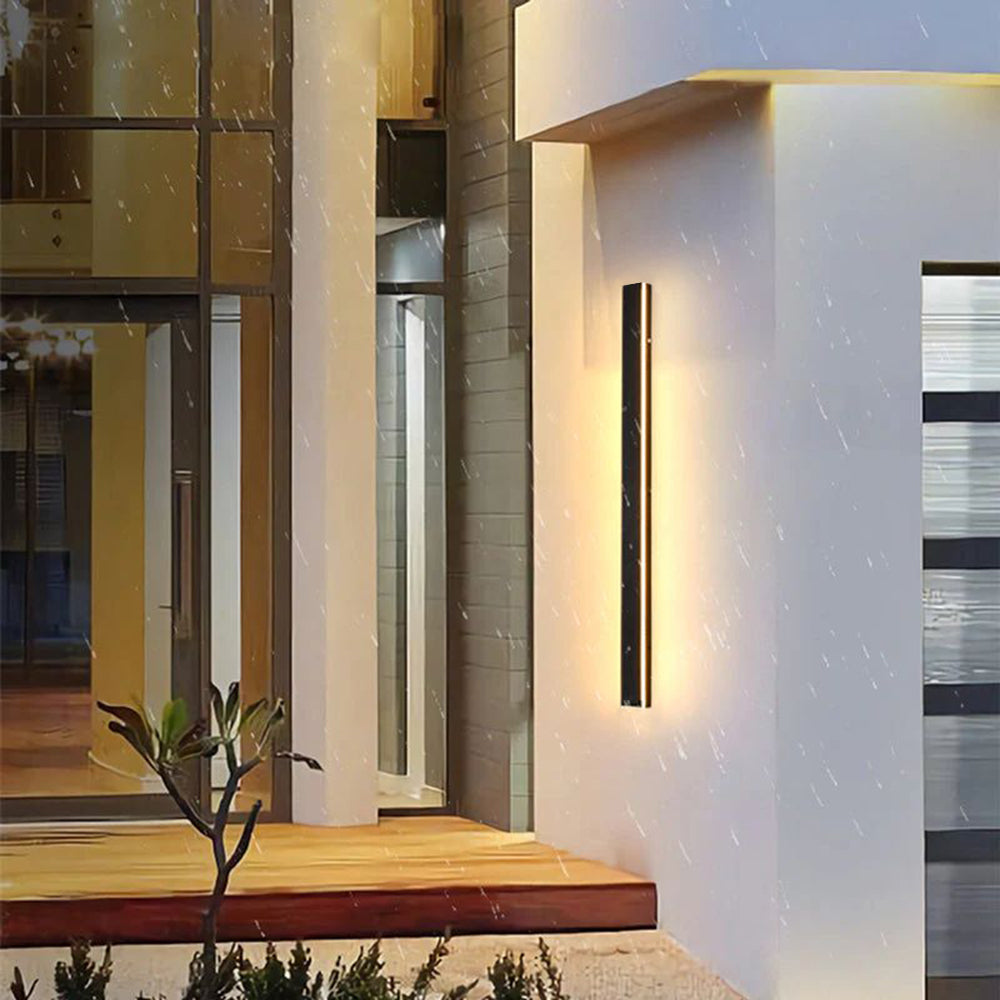 Wall Light | Linear LED Outdoor Design