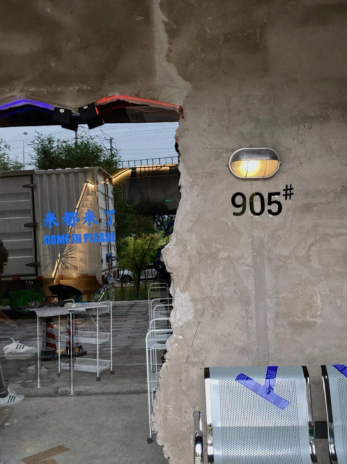 Wall Light | Industrial Bulkhead Outdoor Design