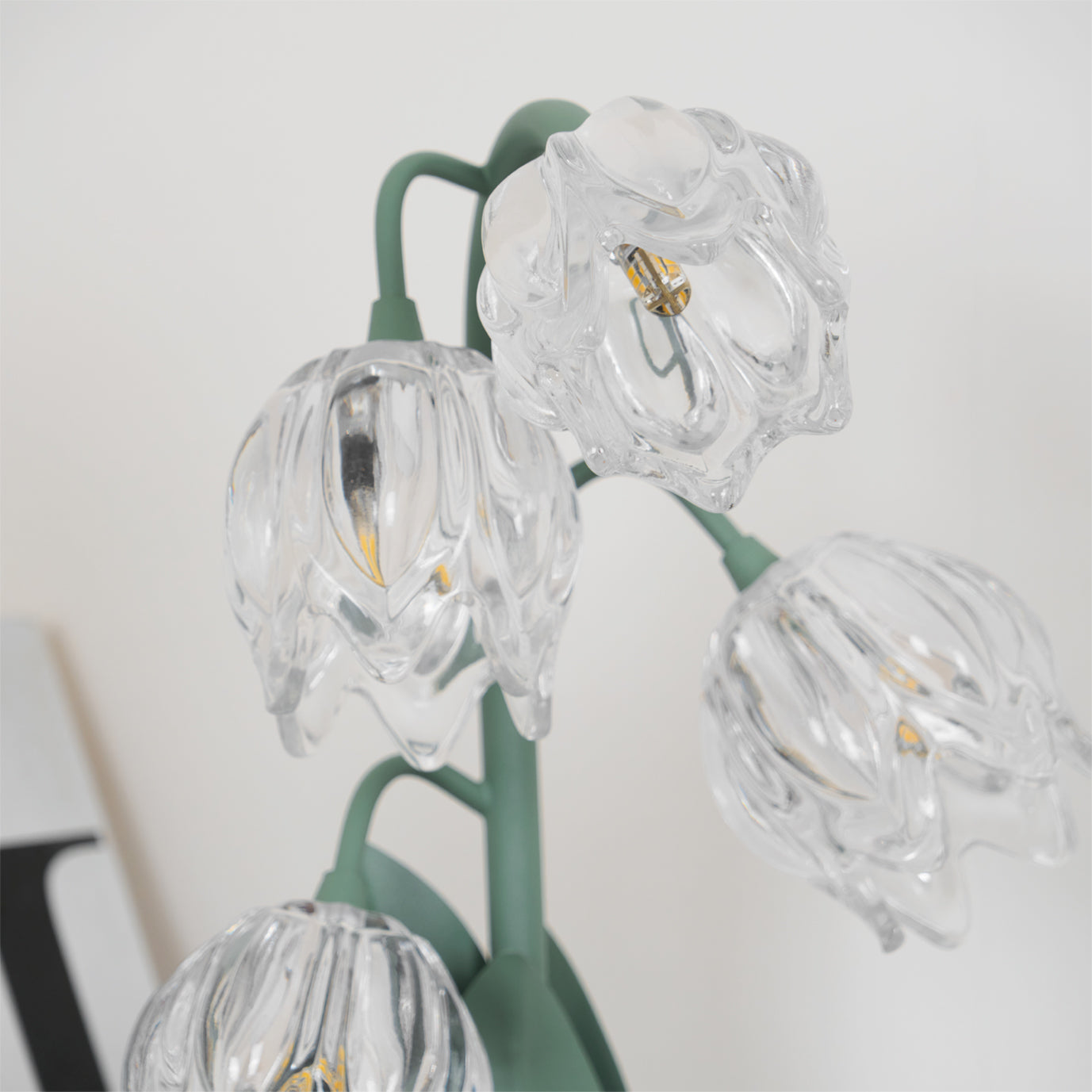 Table Light | Crystal Flower Bud Design