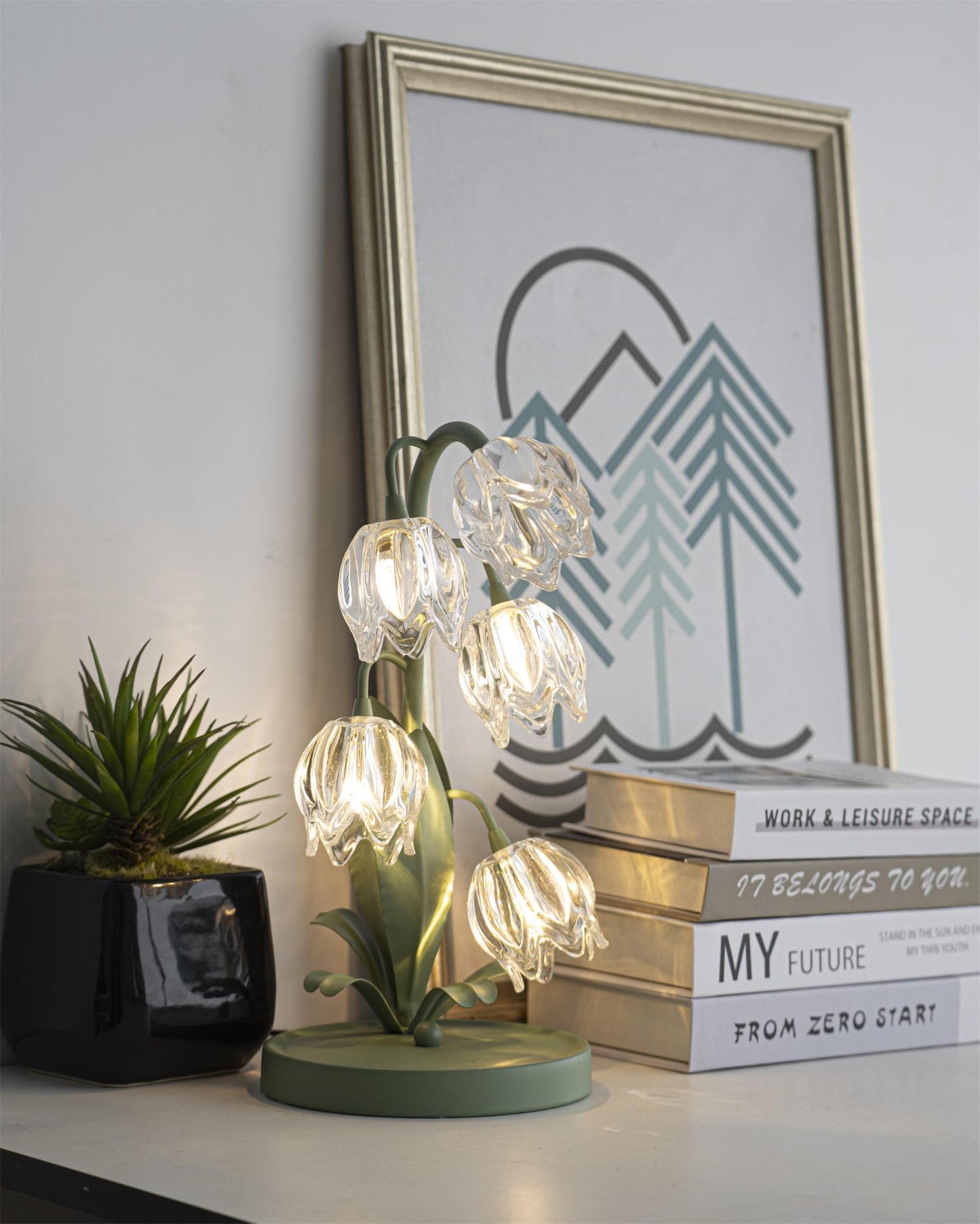 Table Light | Crystal Flower Bud Design