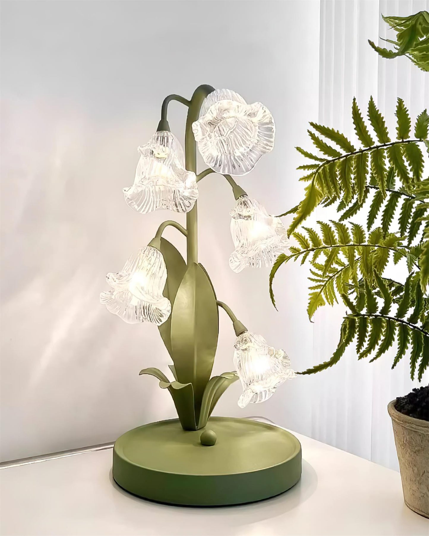 Table Light | Crystal Flower Bud Design