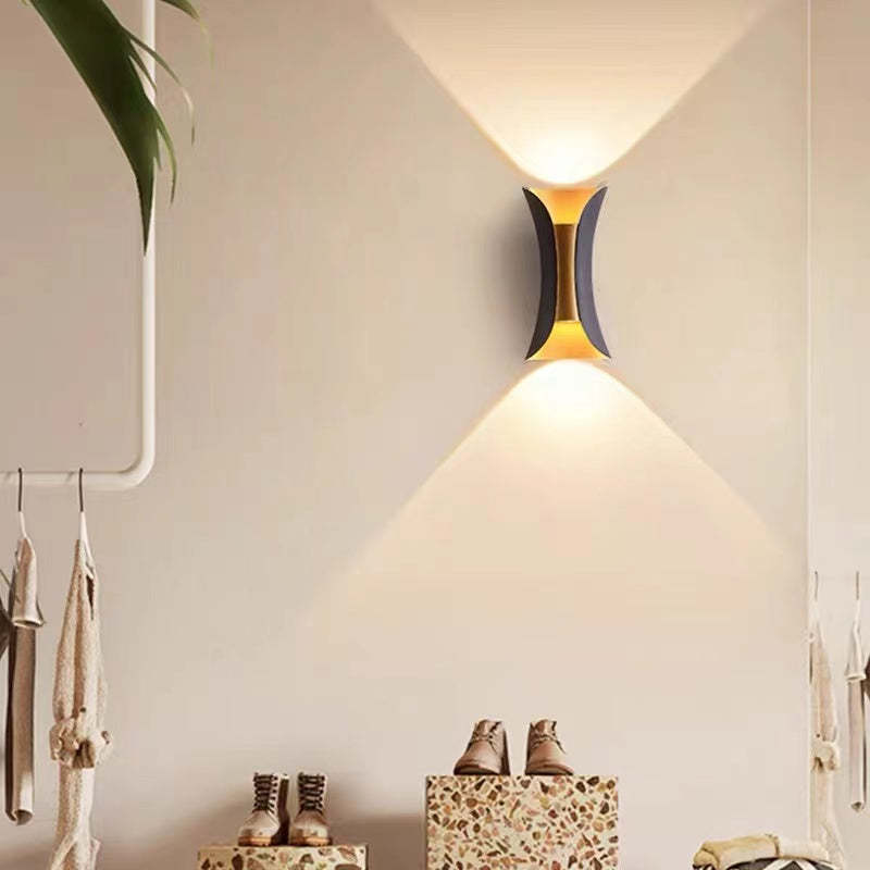Wall Light | Curved Up Down Outdoor Design
