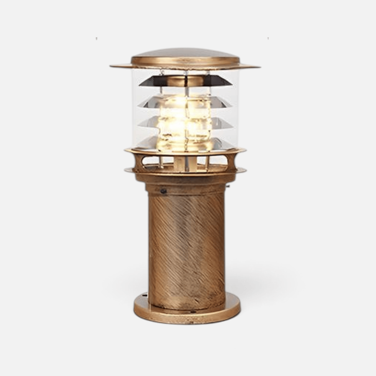 Elvora Landscape Light | Outdoor Garden Post Design
