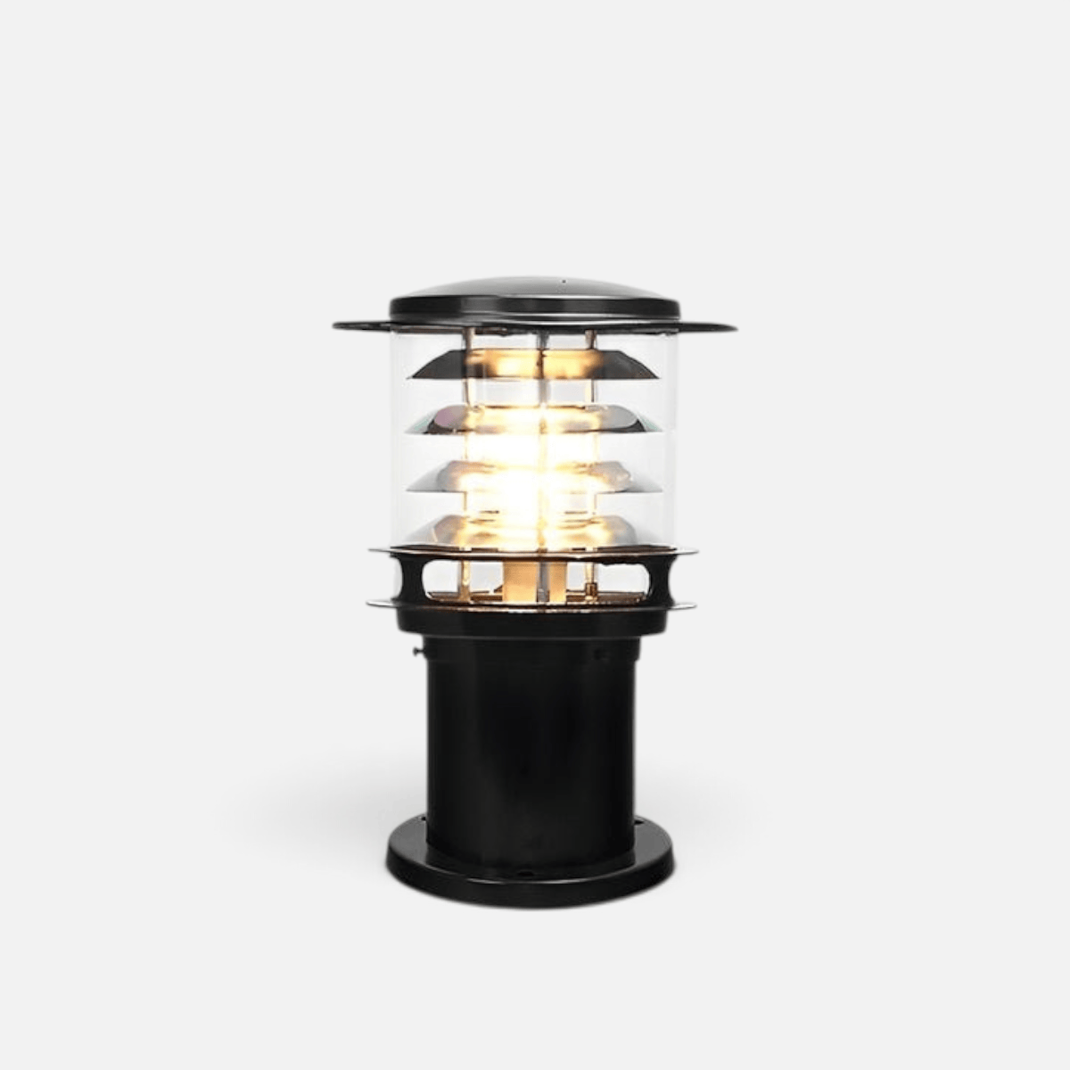 Elvora Landscape Light | Outdoor Garden Post Design