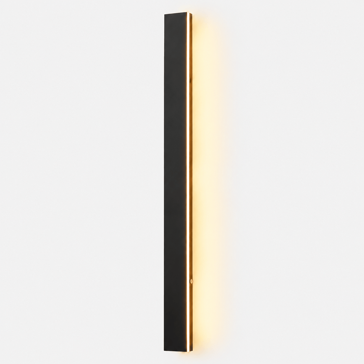 Elvora Wall Light | Linear LED Outdoor Design