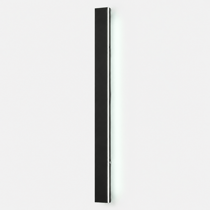 Elvora Wall Light | Linear LED Outdoor Design