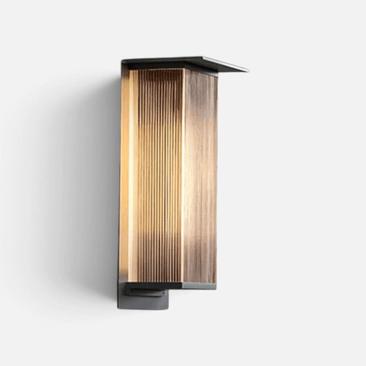 Elvora Wall Light | Vertical Ribbed Outdoor Design