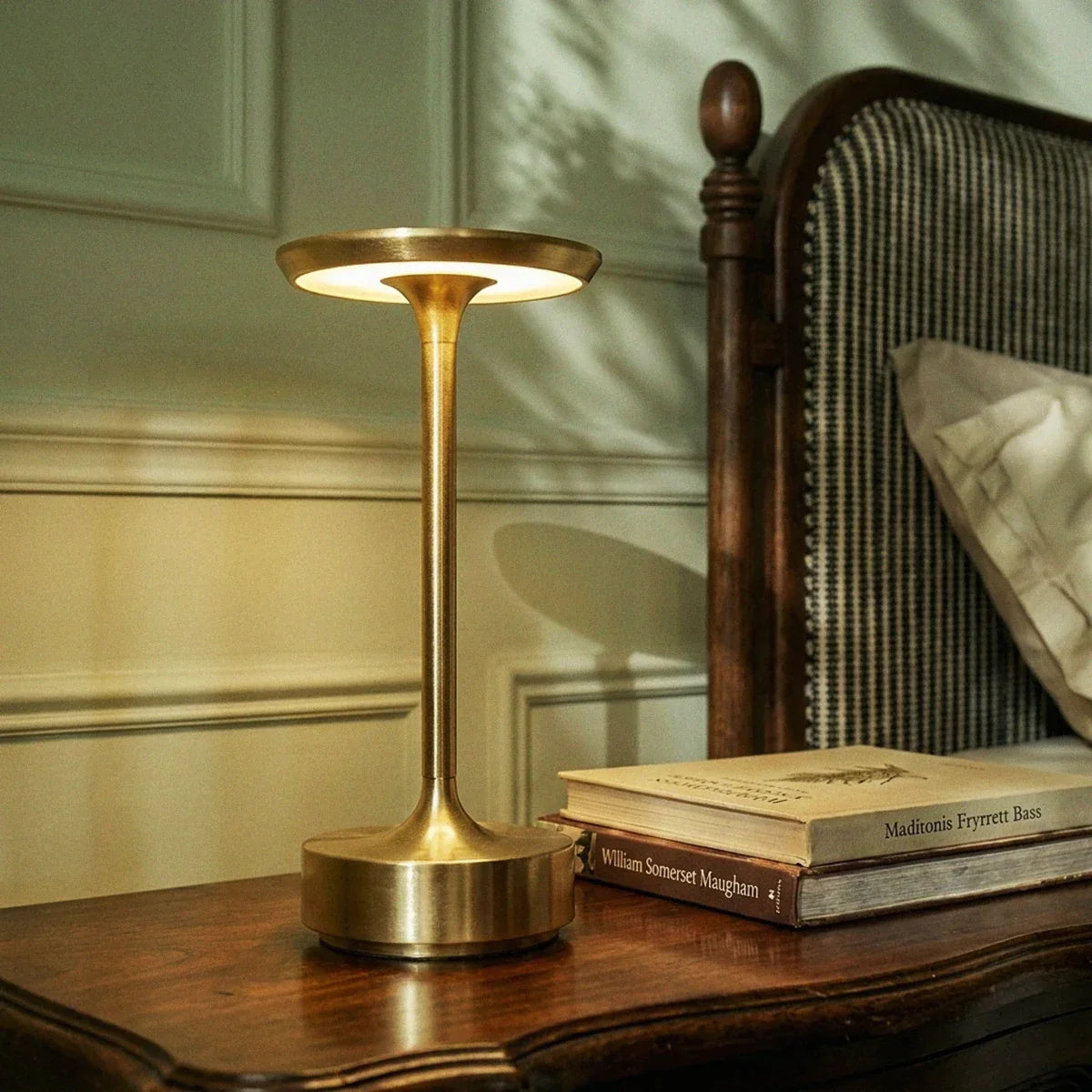 Table Light | Portable Round Disc Design
