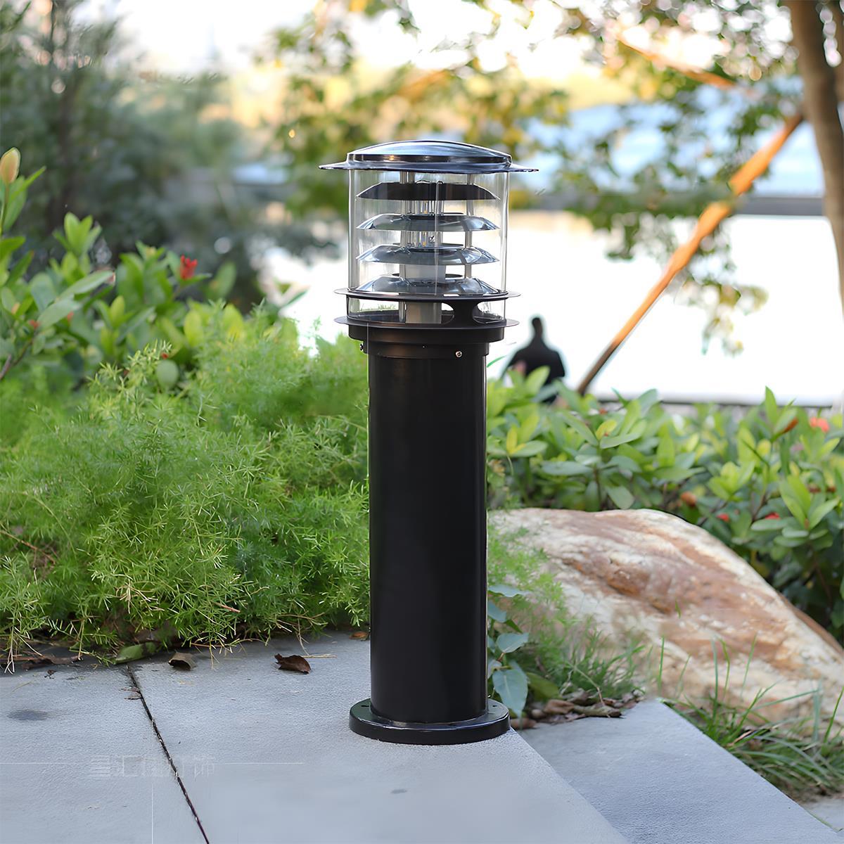 Landscape Light | Outdoor Garden Post Design
