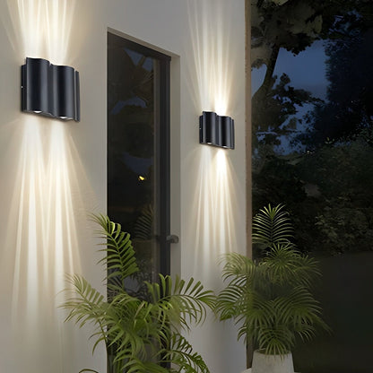 Wall Light | Wave Curved Outdoor Design