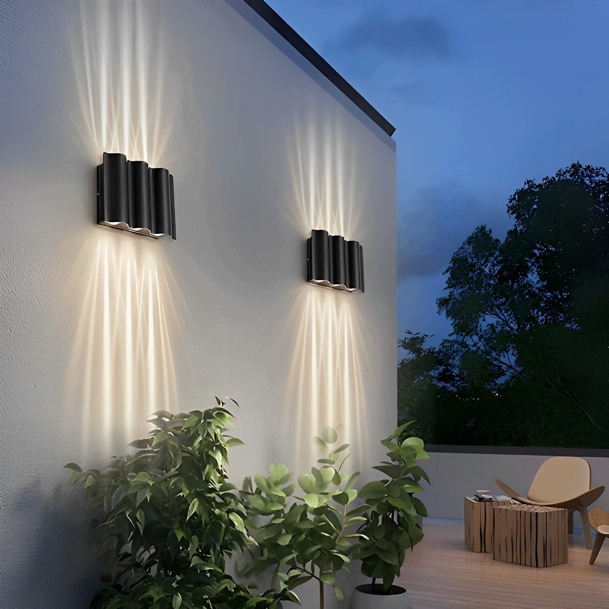 Wall Light | Wave Curved Outdoor Design
